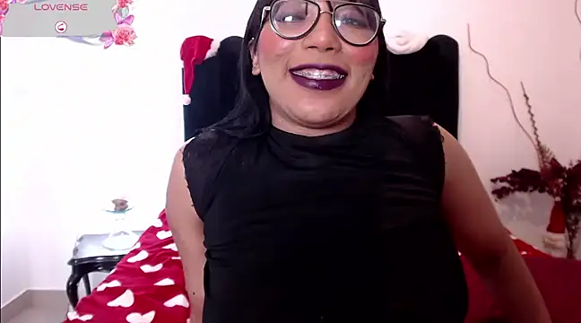 Snapshot of AmyBriiggs chatting on December 27, 12:12 pm AmyBriiggs online show from December 27, 12:12 pm