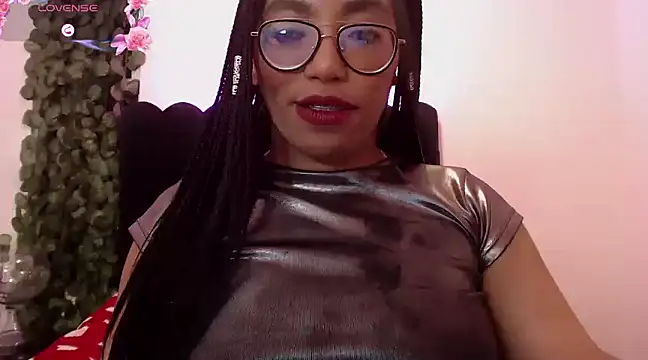 Snapshot of AmyBriiggs chatting on February 2, 10:57 am AmyBriiggs online show from February 2, 10:57 am