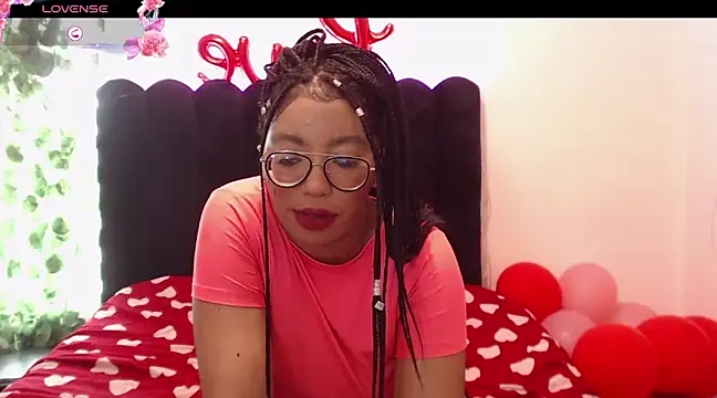 Snapshot of AmyBriiggs chatting on February 16, 2:54 pm AmyBriiggs online show from February 16, 2:54 pm