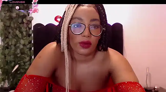 Snapshot of AmyBriiggs chatting on March 5, 5:18 am AmyBriiggs online show from March 5, 5:18 am