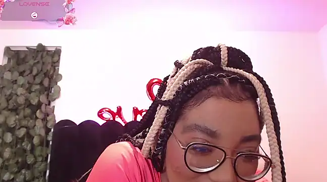 Snapshot of AmyBriiggs chatting on March 9, 5:00 am AmyBriiggs online show from March 9, 5:00 am