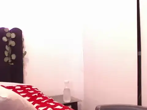 Snapshot of AmyBriiggs chatting on September 11, 5:51 am AmyBriiggs online show from September 11, 5:51 am