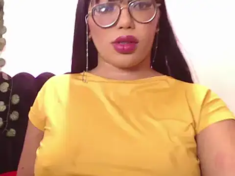 Snapshot of AmyBriiggs chatting on September 13, 4:45 am AmyBriiggs online show from September 13, 4:45 am