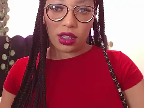 Snapshot of AmyBriiggs chatting on October 13, 3:39 am AmyBriiggs online show from October 13, 3:39 am