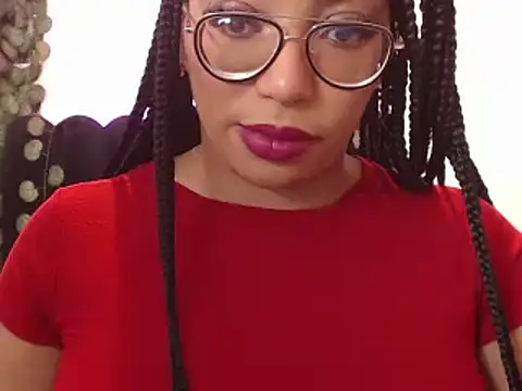 Snapshot of AmyBriiggs chatting on November 3, 3:08 am AmyBriiggs online show from November 3, 3:08 am