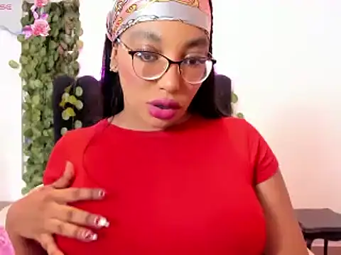 Snapshot of AmyBriiggs chatting on February 8, 4:27 am AmyBriiggs online show from February 8, 4:27 am