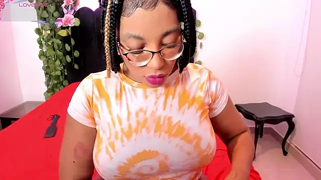 Snapshot of AmyBriiggs chatting on March 16, 4:40 am AmyBriiggs online show from March 16, 4:40 am