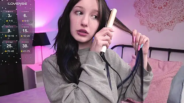 Lissa Meow  online show from January 25, 6:55 am