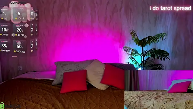 Snapshot of Cheryl__Brown chatting on October 19, 1:39 am Cheryl Brown online show from October 19, 1:39 am