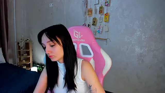 Snapshot of Cheryl__Brown chatting on November 10, 1:48 am Cheryl Brown online show from November 10, 1:48 am