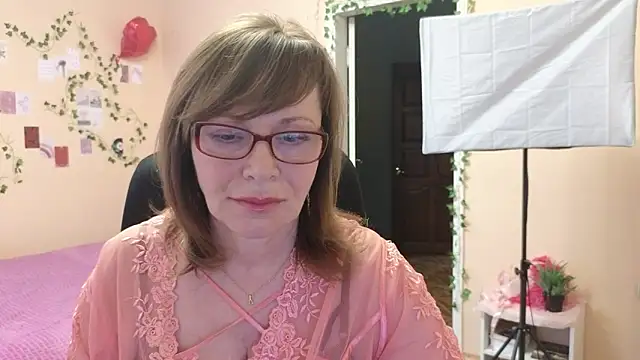 Miss Moren online show from March 18, 2:31 pm