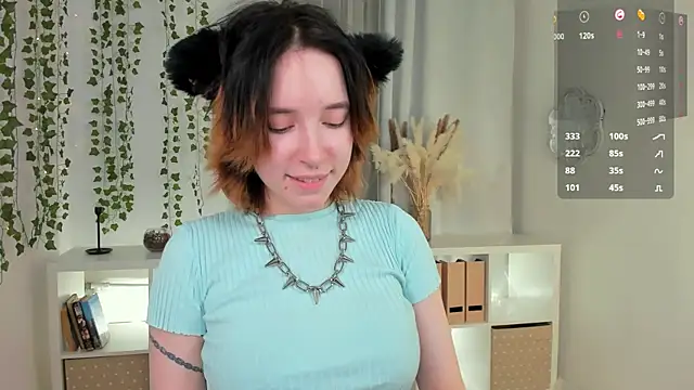 Snapshot of lilithlunna chatting on January 21, 8:21 pm lilithlunna online show from January 21, 8:21 pm