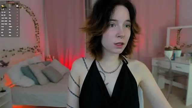 Snapshot of lilithlunna chatting on January 29, 12:22 am lilithlunna online show from January 29, 12:22 am