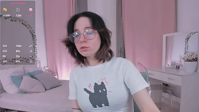 Snapshot of lilithlunna chatting on February 27, 1:16 am lilithlunna online show from February 27, 1:16 am