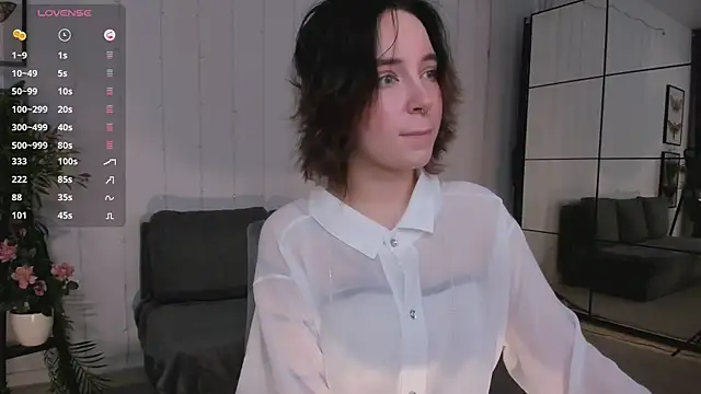 Snapshot of lilithlunna chatting on March 2, 10:16 pm lilithlunna online show from March 2, 10:16 pm