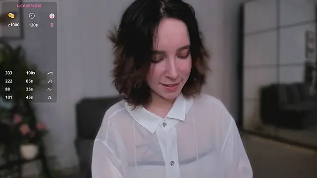 Snapshot of lilithlunna chatting on March 3, 1:42 am lilithlunna online show from March 3, 1:42 am