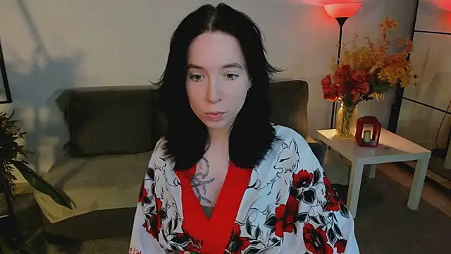 Snapshot of lilithlunna chatting on November 8, 1:22 pm lilithlunna online show from November 8, 1:22 pm