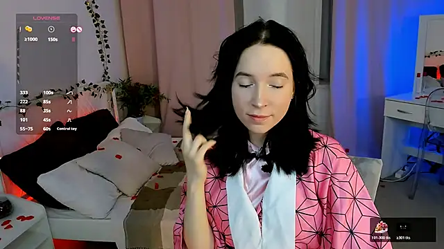 Snapshot of lilithlunna chatting on November 9, 9:57 pm lilithlunna online show from November 9, 9:57 pm