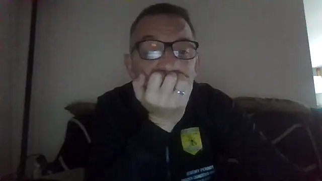 Snapshot of loverman2941 chatting on December 10, 9:12 am loverman2941 online show from December 10, 9:12 am