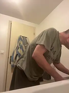 Snapshot of loverman2941 chatting on February 5, 7:57 am loverman2941 online show from February 5, 7:57 am