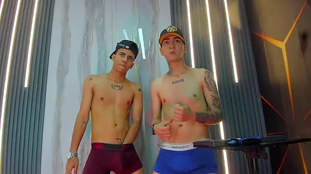 Snapshot of Angel_xxx chatting on March 24, 5:45 am Angel xxx online show from March 24, 5:45 am