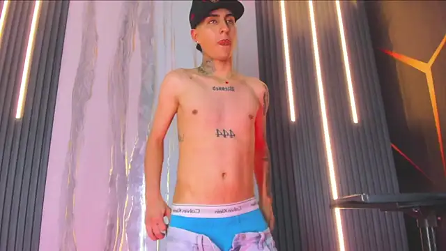 Snapshot of Angel_xxx chatting on March 28, 7:19 am Angel xxx online show from March 28, 7:19 am