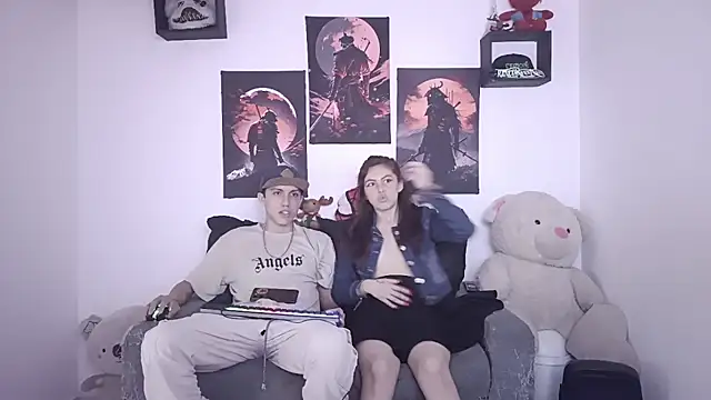 Snapshot of Ambar_and_daimon_ chatting on February 24, 7:44 am Ambar and daimon online show from February 24, 7:44 am