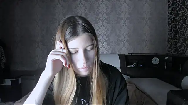 Snapshot of Agnes_Allenn chatting on October 13, 10:59 am Agnes Allenn online show from October 13, 10:59 am