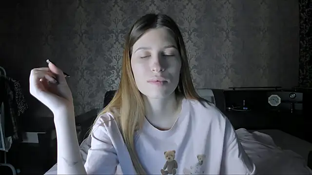 Agnes Allenn online show from November 14, 10:36 am