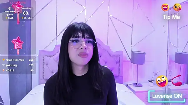RoseCassie online show from January 3, 6:35 pm