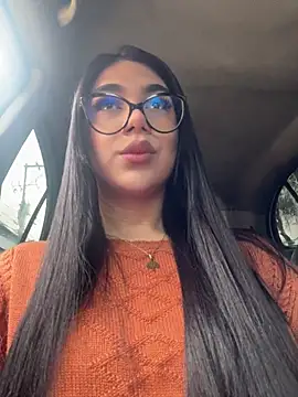 Snapshot of RoseCassie chatting on February 21, 1:45 pm RoseCassie online show from February 21, 1:45 pm