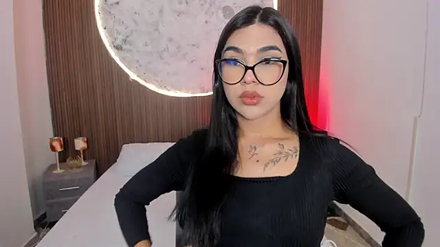 Snapshot of RoseCassie chatting on March 20, 2:11 pm RoseCassie online show from March 20, 2:11 pm