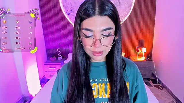Snapshot of RoseCassie chatting on June 8, 12:49 pm RoseCassie online show from June 8, 12:49 pm
