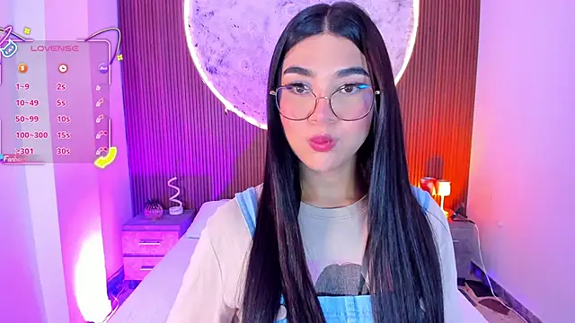 Snapshot of RoseCassie chatting on June 9, 12:50 pm RoseCassie online show from June 9, 12:50 pm