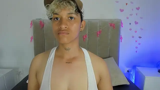 Dominick jones online show from February 2, 1:55 am