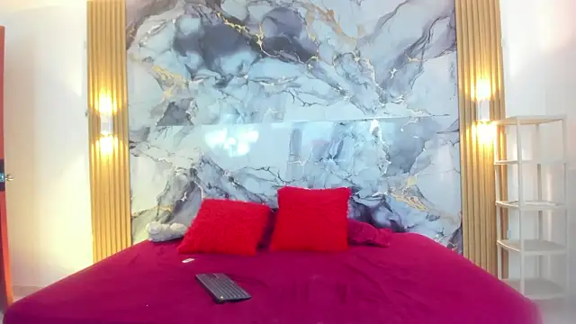 Mariana 16  online show from February 7, 7:39 pm