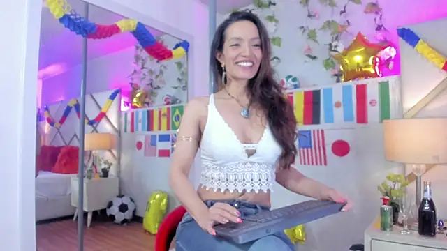 AmyRox  online show from June 15, 12:07 pm