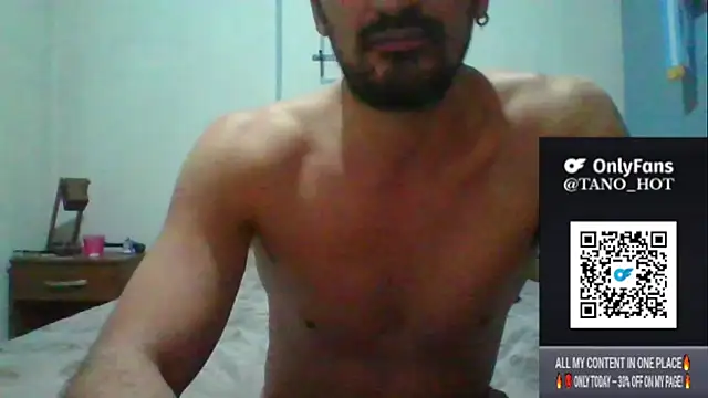 Snapshot of italianbighorse22 chatting on October 14, 2:56 am italianbighorse22 online show from October 14, 2:56 am