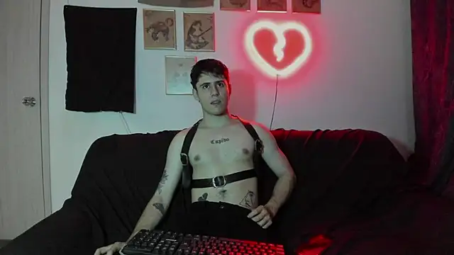 Antonello Vannucci online show from January 3, 9:05 pm