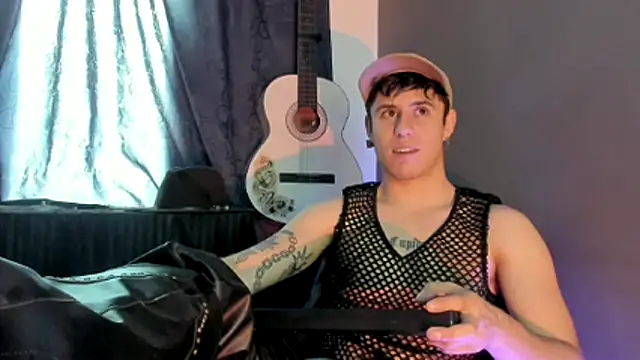 Antonello Vannucci online show from December 5, 3:30 pm