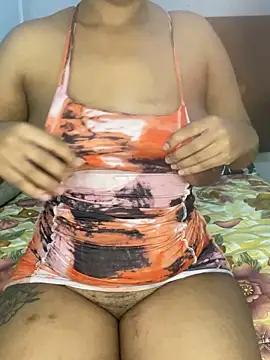 beverlyxxxx online show from January 21, 6:45 pm