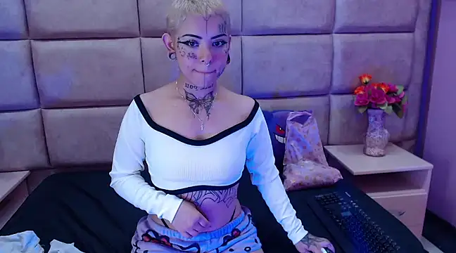 xbabymoonx online show from January 21, 5:09 pm