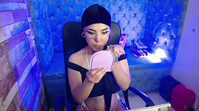 xbabymoonx online show from January 25, 4:35 pm