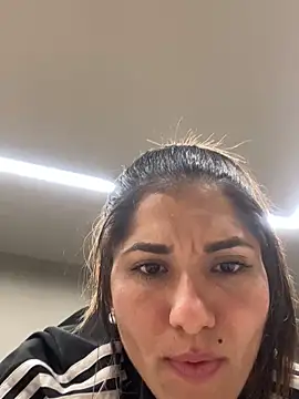 AlejandritaMilano online show from March 1, 1:29 am