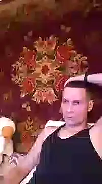 Snapshot of AlexSuperGG chatting on December 22, 11:33 am AlexSuperGG online show from December 22, 11:33 am