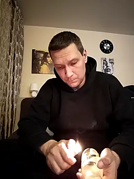 Snapshot of AlexSuperGG chatting on February 16, 7:10 pm AlexSuperGG online show from February 16, 7:10 pm