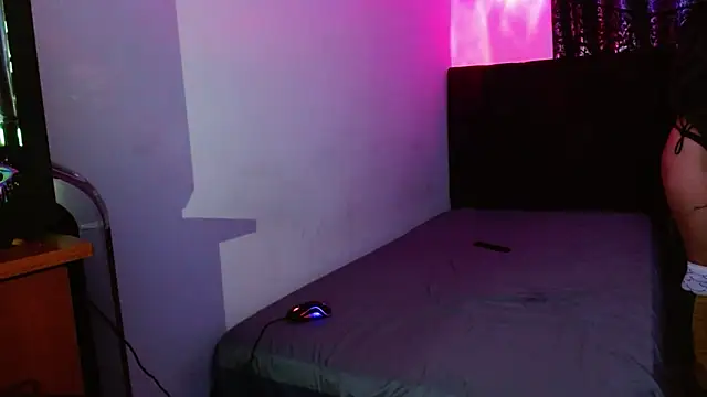 Snapshot of miia-liiam chatting on November 29, 6:16 am miia-liiam online show from November 29, 6:16 am