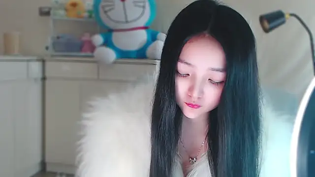 xiao-xiao-D online show from January 10, 12:15 pm