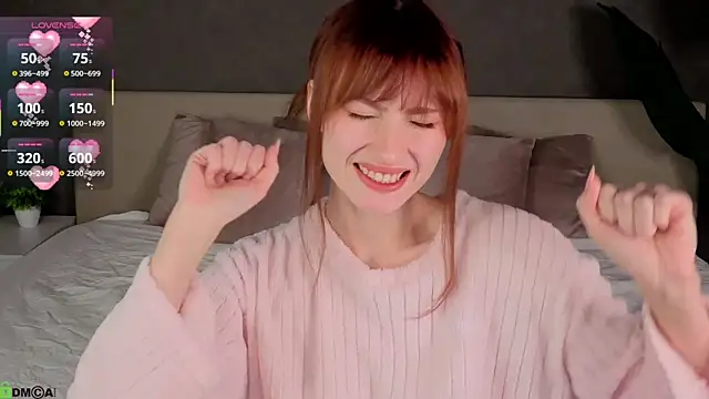 Snapshot of Mollly_Rouge chatting on September 29, 10:58 pm Mollly Rouge online show from September 29, 10:58 pm