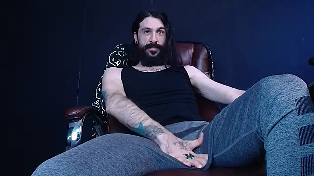 Snapshot of AxelColton chatting on March 19, 12:34 pm AxelColton online show from March 19, 12:34 pm